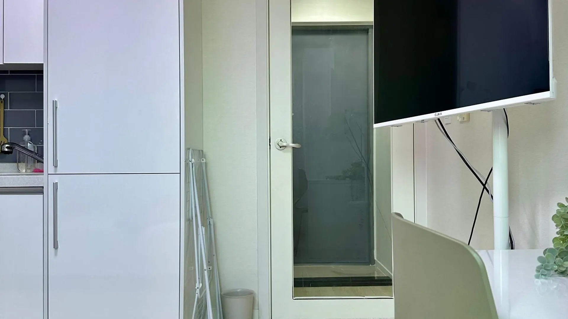 Sadang Station Double And Single Studios Seoul 0*,  South Korea