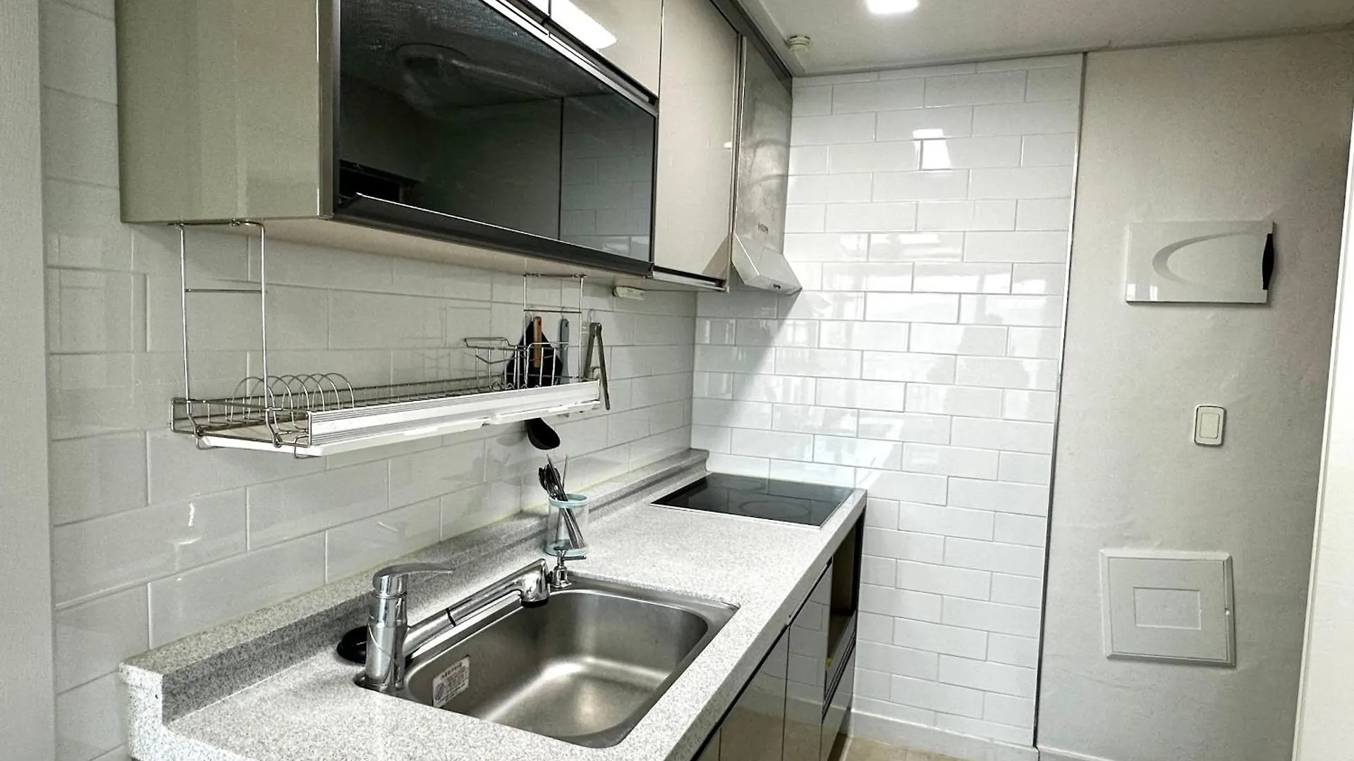 Sadang Station Double And Single Studios Seoul